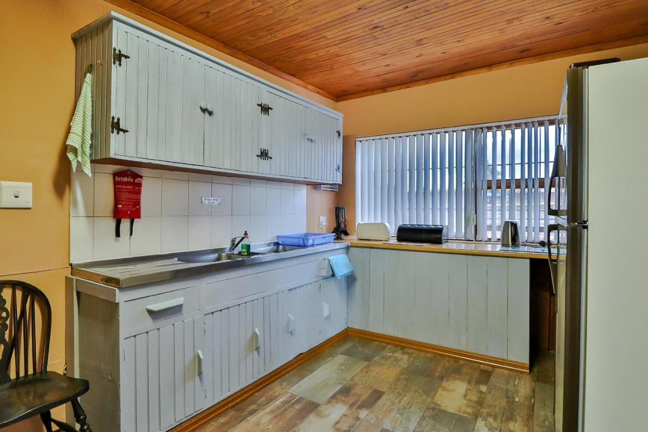הרמנוס Fisherhaven Travellers Lodge מראה חיצוני תמונה