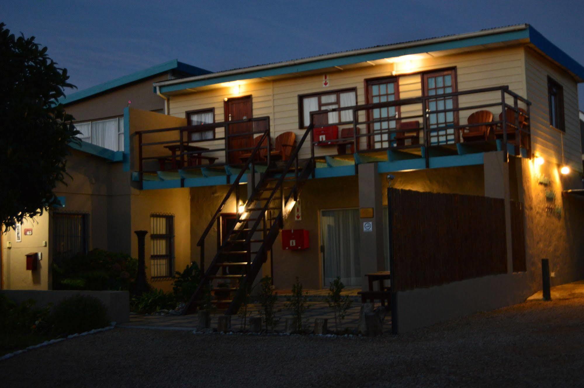 הרמנוס Fisherhaven Travellers Lodge מראה חיצוני תמונה